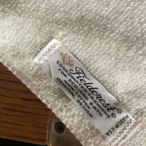 Vintage FIELDCREST Floral Print Towel - Picture 3 of 5